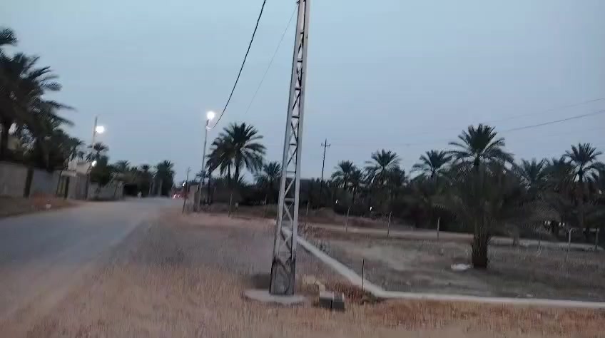 السلام عليكم توجد قطع اراضي المشتل قرب ديوان بيت حبش من الشارع الرئسي (التبليط) الى قرب نهر الفرات عرض شارع الرئسي 9 متر تختلف مساحه الارض حسب رغبه الزبون واصل جميع الخدمات من ماء وكهرباء وانارة للشارع سعر المتر 150 — 150 الف لاستفسار مكتب الفرات الاتصال ع الرقم ***********
