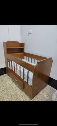 أثاث أطفال • تجهيزات أطفال • عمر سنة إلى 5 سنوات • للبيع مستعمل • أغرا...