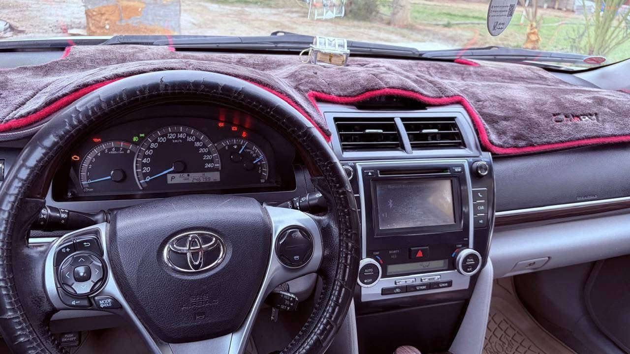 السلام عليكم
گامري ٢٠١٢ GL خليجي 
رقم سليمانيه دولـي الجديد سنويه للـ ٢٠٣٠.. هزه جديده بسمي 
شـرط التحويل والغرامات ..
محـرك ٢٥٠٠ // ٤ سلندر شـرط ع شرگه بدون فتح  .. گير شرگه بدون أي عيب
السياره مگفوله گفاله عامه فقط صبغ ربع جاملغ خلفي بدون تبديل فقط مكانات بارد صغار شـرط الفحص
مواصفات 
ويل گب .. گشافات .. شاشا وكامره .. حساسات خلفيه ..  .. تبريد قطعتين .. صدر جديد .. تبريد ثلج 
السعـر ١٣٨ $
المگان صلاح الدين _ تگريت _قضاء العلم  
هـ ***********
( اعــتــذر عن الاقســاط والوعـده )
