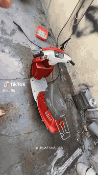 منت للبيع الدراجه جديده بمعنى الكلمه ما طالعه مضمومه لونه احمر للاستفس...