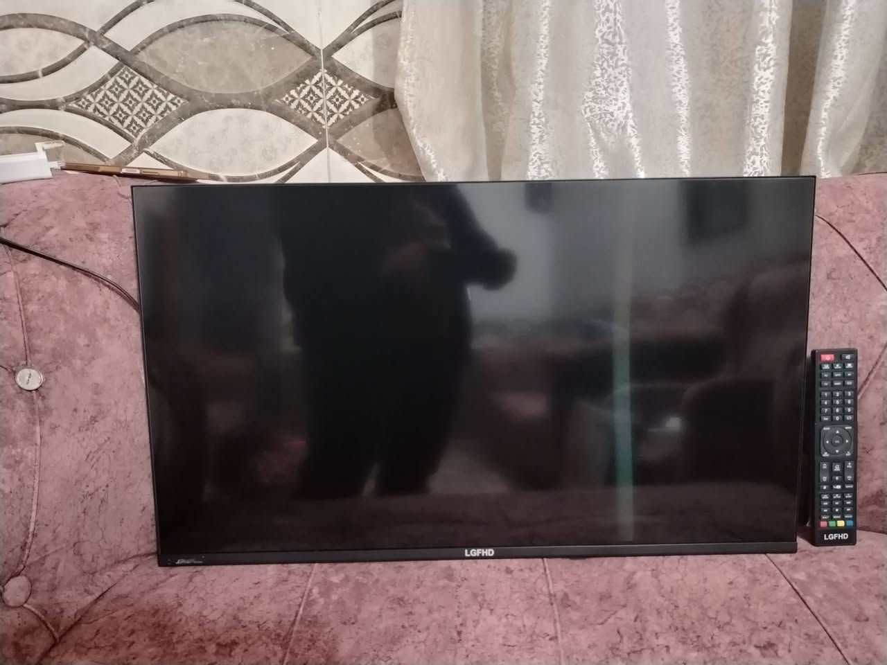 (من رخصة مدير الكروب الادمن ❤️)
تلفاز نوع LGFHD
حجم (32 بوصه) استخدام قليل جدا بل شهر مرة يشتغل نضافة (مو 99% لا 100%)
كامل هو كارتون وريمونت كله جديد بعد بل نايلون ع وضع الوكالة حته تعليمات ويا وهم+ وصل شراء ويا
وبعده بل تحت الضمان بعد 10 ايام ينتهي الضمان
التلفاز يدعم انترنت وجميع البرامج ودقة الشاشه
فول اج دي 50  هرتز كامل مكمل تجي تشوفه إذا بي شخط يرجع كلشي بعد بل نينلون
مكاني بغداد/الأنتصار /قرب السيطرة
ملاحظة / ماعندي اي التوصيل اعتذر
السعر (  100 الف وبي مجال. )


**إذا كنت صاحب هذا الإعلان وتريد حذفه لأي سبب، رجاءا أرسل رسالة إلى الدعم الفني**