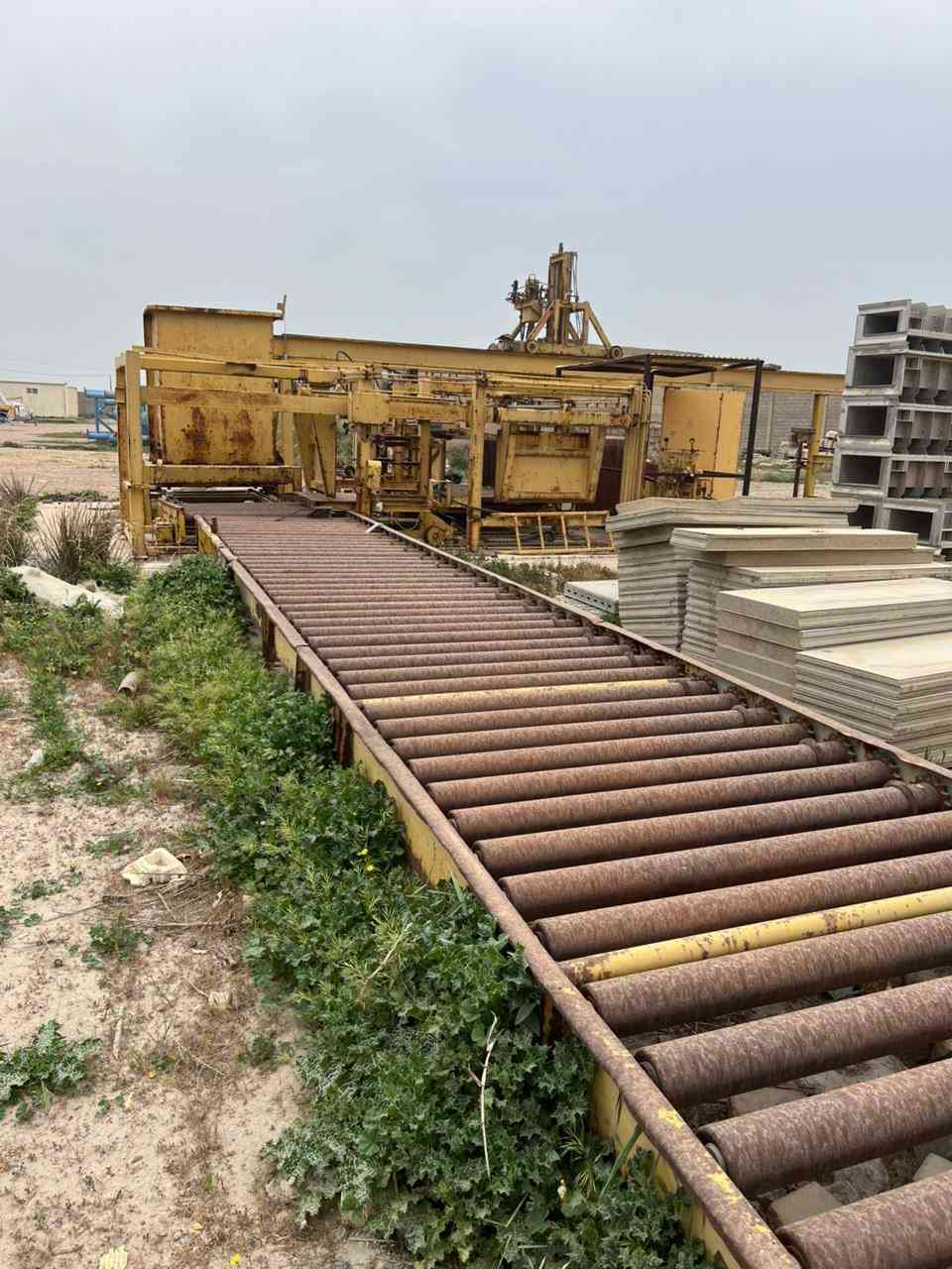 للبيع معمل مقرنص الماني Hess
يحتوي على كابستين ومعمل كونكريت مع 15 قالب طاقته الانتاجية 400متر في الساعه
للاستفسار الاتصال ***********
