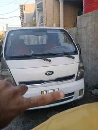 كيا حمل لبيع موديل2006 مسكر 3000 رقم انبار انكليزي  كير و محرك مكفولات...