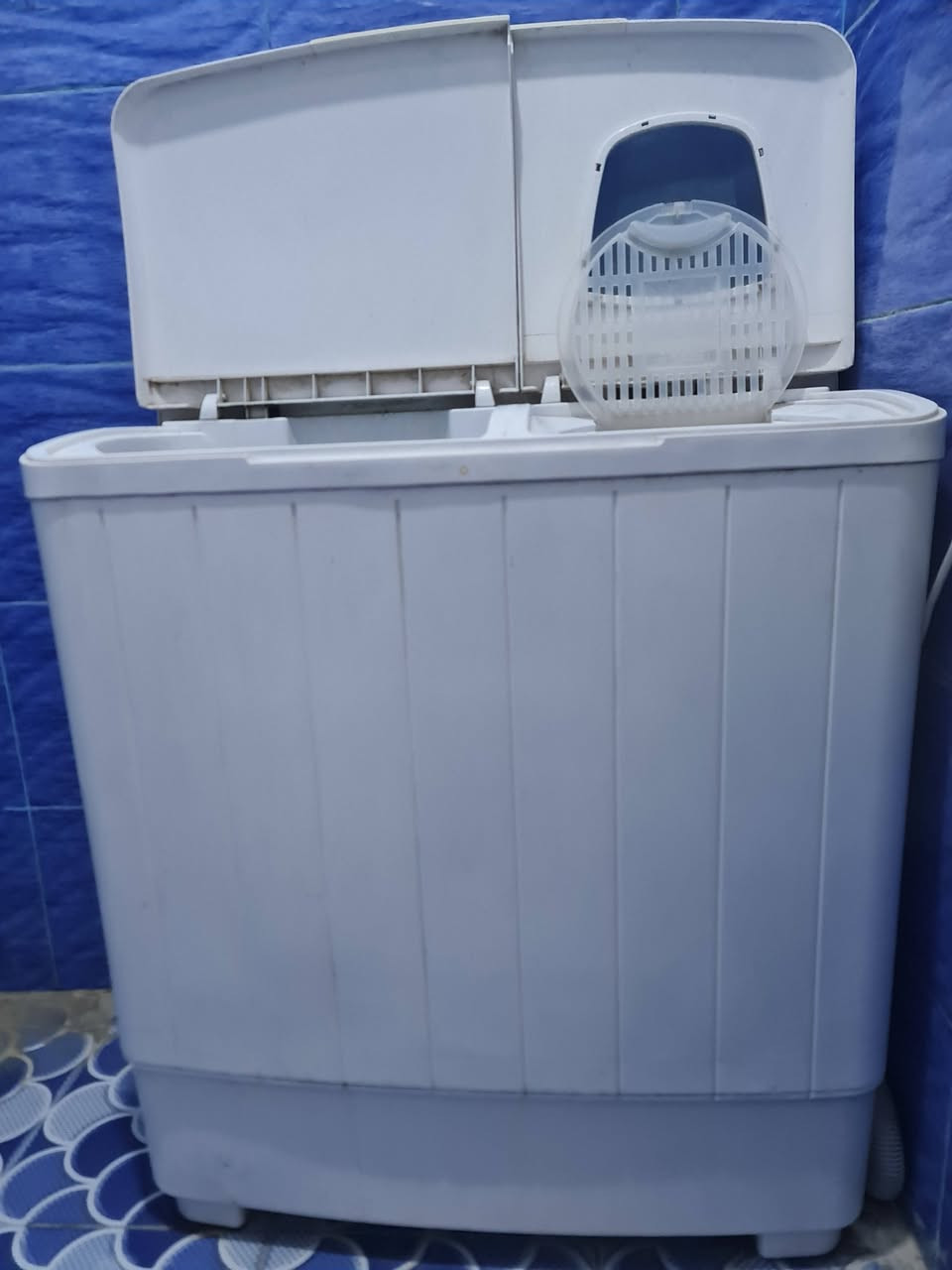 للبيع غراض مستعمله(مشخاب) ***********
