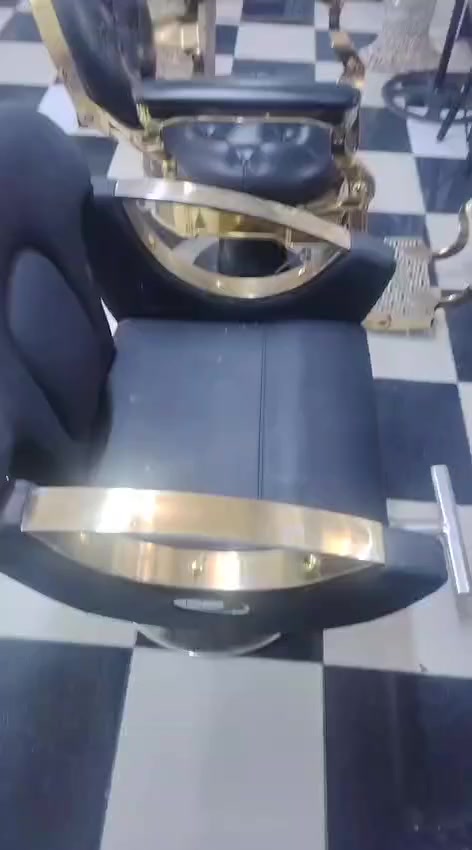 من رخصه الادمن عندي غراض صالون للبيع بسعر مناسب


**إذا كنت صاحب هذا الإعلان وتريد حذفه لأي سبب، رجاءا أرسل رسالة إلى الدعم الفني**