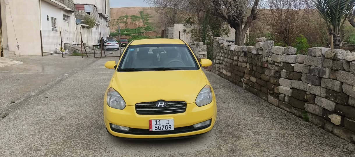 السلام عليكم.
اكسن 2009 رقم انكليزي وارد امريكي بدون ضرر 
فقط باب السائق مبدل بأصلي محرك 16 جديد 
شرط التحويل ما معيودة صبغة وحدة 
للاستفسار على الرقم 
***********
