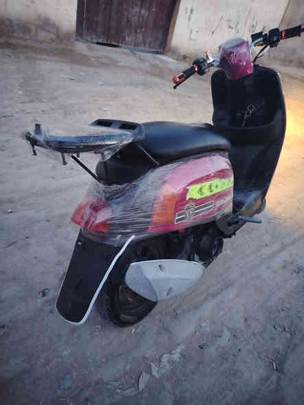 السلام عليكم بوليس كابريته دراجه نضيفه مكينه ناعمه ٤٩ خير من الله نكره سلف مكاني حله ورديه خارج شارع ٣٠ السعر ٤٥٠ وبيها مجال للاتصال ***********
