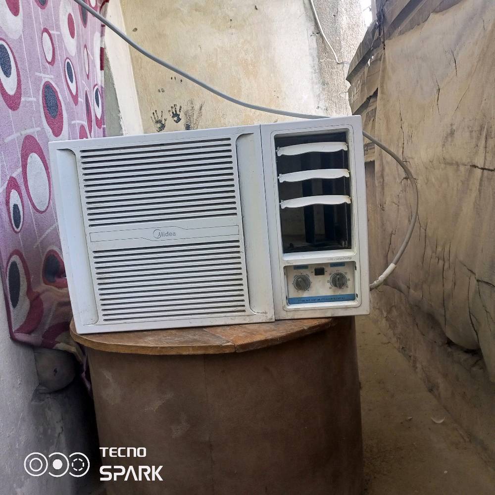 مكيف 2 طن تدفئة وتبريد خير من الله احلى من صور برغي مامفتوح بي
رايد185 وبي مجال للطيبين مكاني بغداد مدينة الصدر ***********