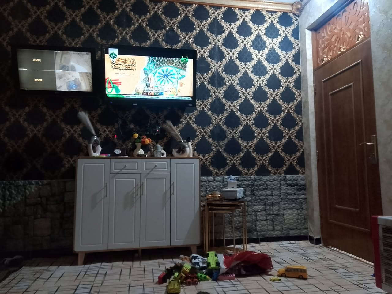 🏘️دار للبيع 50 م زراعي حي تونس
بناء حديث يتكون غرفتين وهول ومطبخ وخدمات وبيتونه كبيره -----

وبسعر مناسب جدآ (110مليون ) 

الموقع 📍 مجاور البرج الاتصالات 🏘️

الاستفسار (الاتصال او خاص  وات ساب ) 

***********/ أبو يوسف  العلياوي للوساطه العقاريه -----‭0782 696 5969‬
