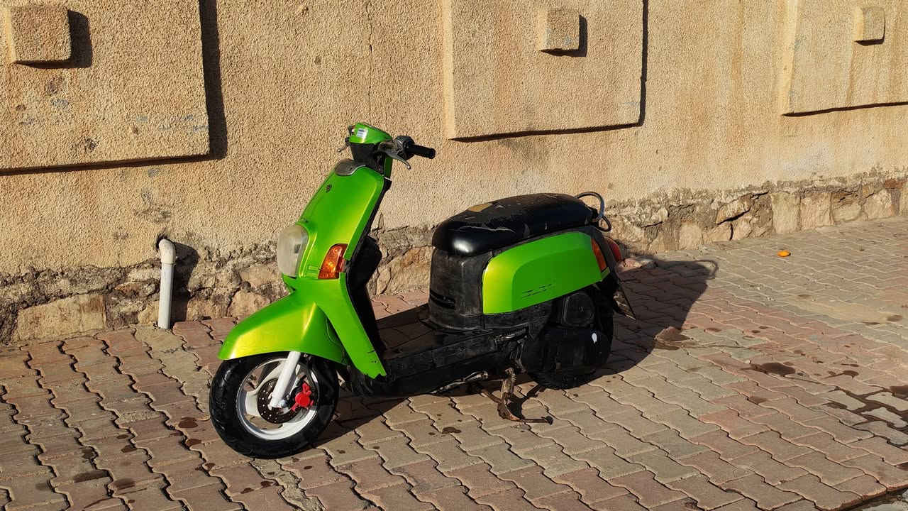 سلام عليكم للبيع فقط بدون مراوس  ماكس بوليسي نوزل دراجه ماشالله فول  تخم كلجات جديد سلف واحد ماشالله كل وكت كفرتها بلاديه دراجه كلشي بيها بلادي على وضعةالشركه زوج تايرات جدد  دراجه بدون نقص وبدون عيب مكينه ٤٩ مفتوحه فقط ولفات فقط غير هاي ما ملعوب بيها  سعرها ٥٥٠ وبيها مجال مكاني كركوك قادسيه الي مو شراي لايتعبني ويكول فد شويه اردلك خبر رجآ


**إذا كنت صاحب هذا الإعلان وتريد حذفه لأي سبب، رجاءا أرسل رسالة إلى الدعم الفني**