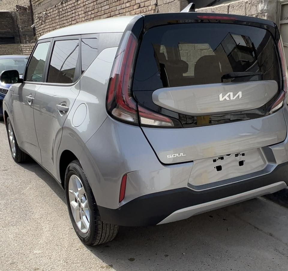 السلام عليكم 
كيا صول موديل 2025 بدون رقم منفيس ب اسمي سياره جديده  دخول جديد 
بجم كبس كله ع وضع الشركه اي نقص مابيه 
ماشيه 19 الف 
تحكم قياده 
تحديد مسار
كامره دواره
مكينه 2000
صدر جديد 
تخم تاير جديد 
كروز سرعه 
وضعيات قياده 
سبورت وعادي 
حساسات خلفيه 
رادار جانبي 
شاشه جبيره  
توقف ذاتي 
بيه هواي مواصفات LX
كير مكينه كهربائيات كله بلاد 
تبريد بلادي 
صور حادث موضحه بالمنشور
ايرباك دركه  
تبديل بابين فقط 
عنوان السياره بغداد مدينه الصدر 
اي استفسار ع الرقم او الواتساب فقط 
*********** 
اتصل وتدلل 
السعر  145  وبيه مجال للشراي
