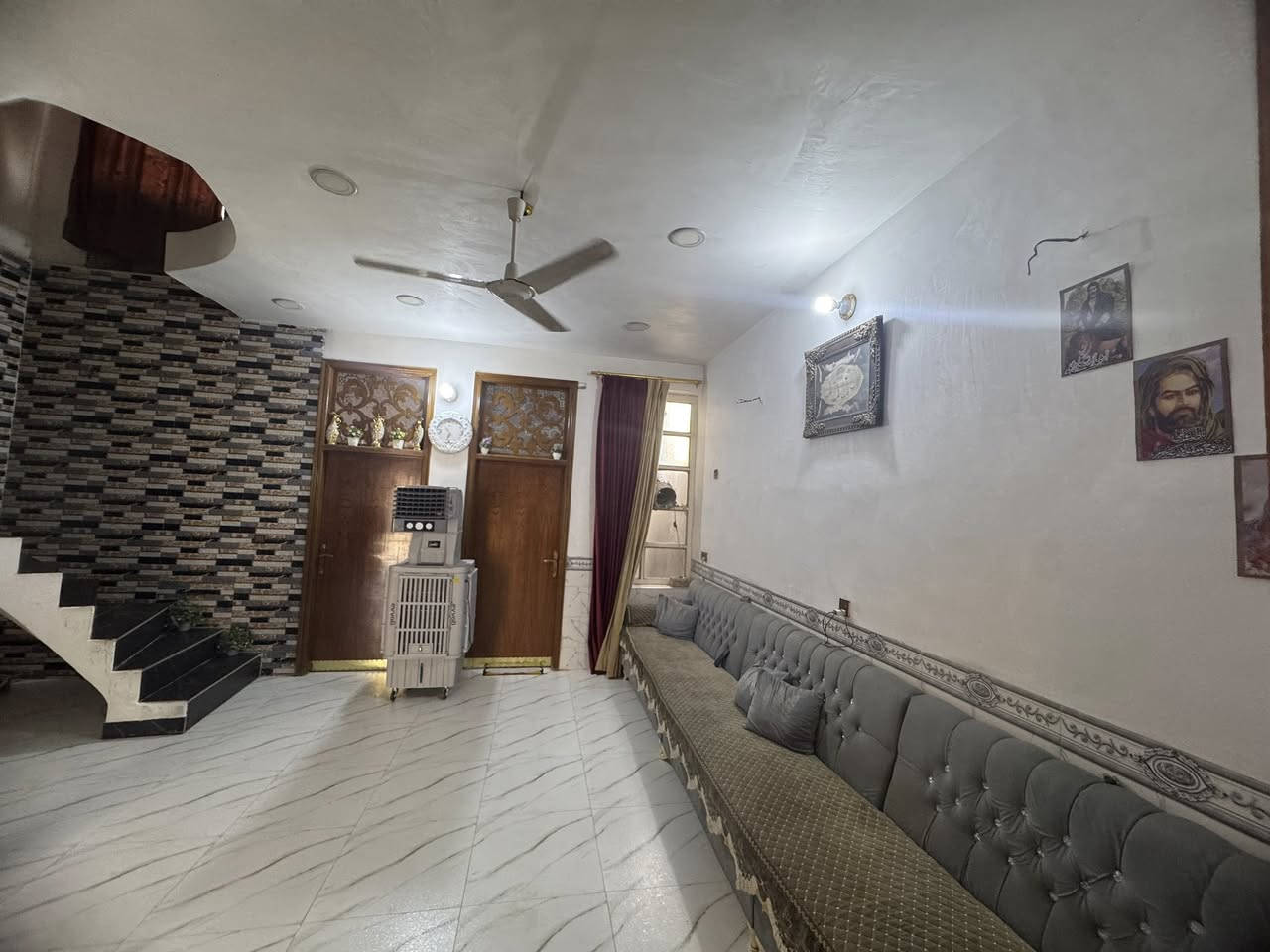 #بصمة عهد للعقار المناسب فقط.
♣️بيت للبيع طابو زراعي سند25

♣️مساحه (135م)طابق واحد

♣️العنوان :زوير الغربي 

♣️للاستفسار اكثر الاتصال ع الارقام تالي ***********او***********

رقم الواتساب ***********
