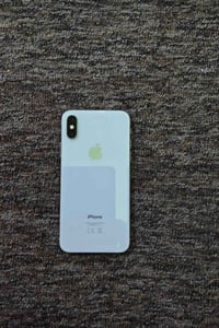 آيفون XS • ٥١٢ • نظيف ١٠٠٪