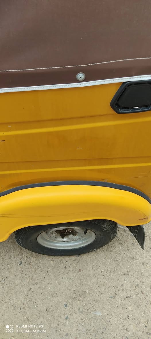 موديل 21 أوراق وكيل شاكر تكتك مكفولة ماعدا بارد قليل ***********
