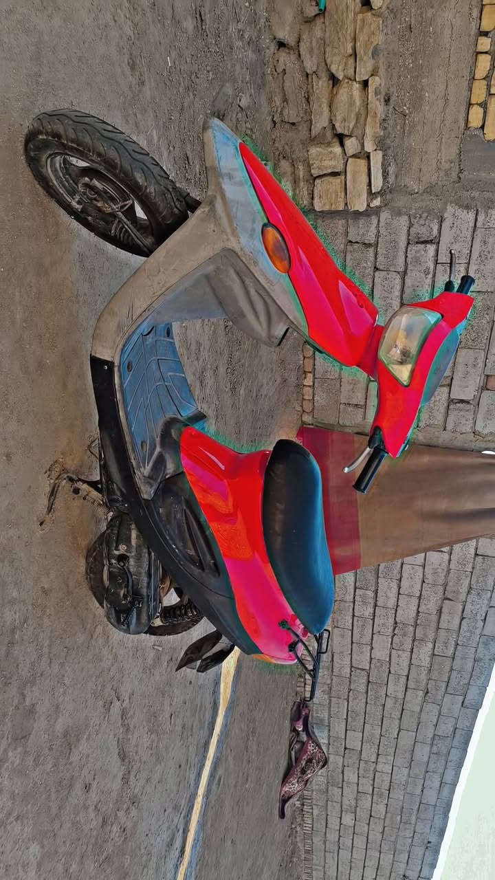 بيجي للبيع شوفت عينك النضافه مفتوحه مره وحده كلشي شغال بيها بس سلف واكف سعر 300وبيها مجال رقم***********
