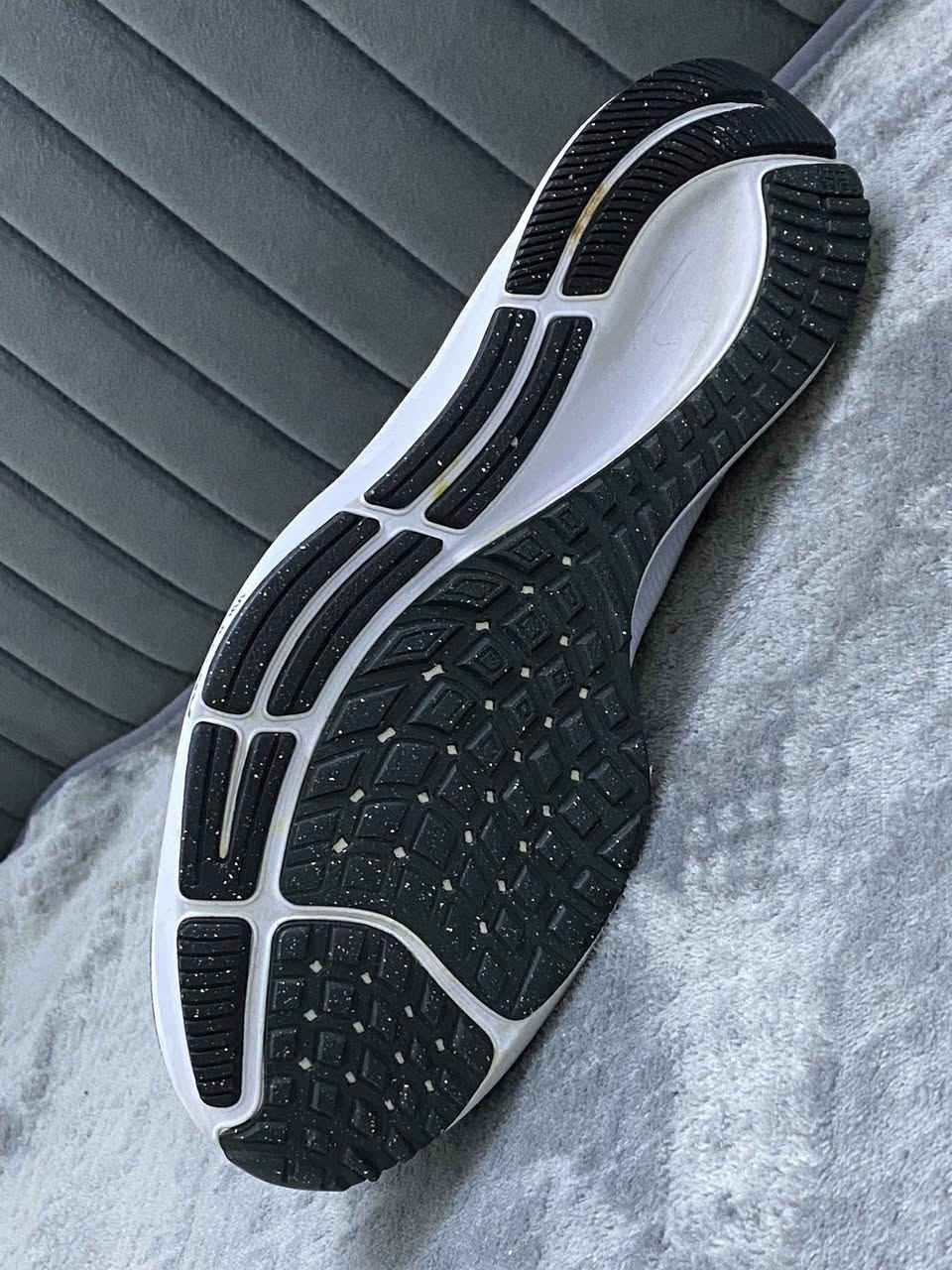 نايك زوم..اورجنال اصلى قياس ٤١..النضافة ٩٥/١٠٠ يوجد توصيل


**إذا كنت صاحب هذا الإعلان وتريد حذفه لأي سبب، رجاءا أرسل رسالة إلى الدعم الفني**