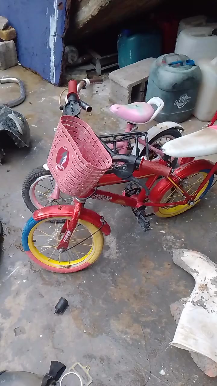 باسكل2    سعر 15 كلهم شاع سعر 90 الف


**إذا كنت صاحب هذا الإعلان وتريد حذفه لأي سبب، رجاءا أرسل رسالة إلى الدعم الفني**