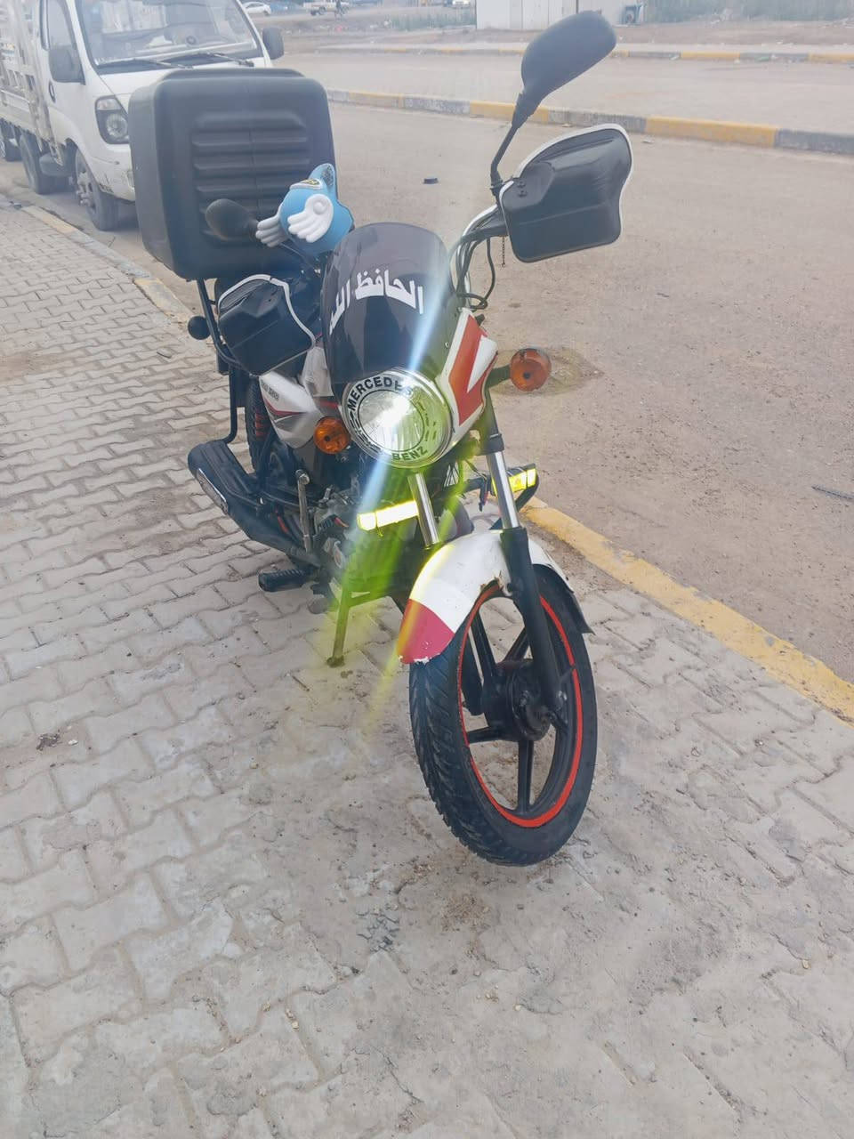 سلام عليكم 
دراجه بوكسر موديل 22وراق كامله بوجهك الترقيم كهربيات كلها شغاله مكينه ناعمه شلعه معدله شك لكاع شك 
دراجه حلوه وجاهزه ***********
مكلف بل نشر المكان ابو غريب السعر مليون بيه مجال

