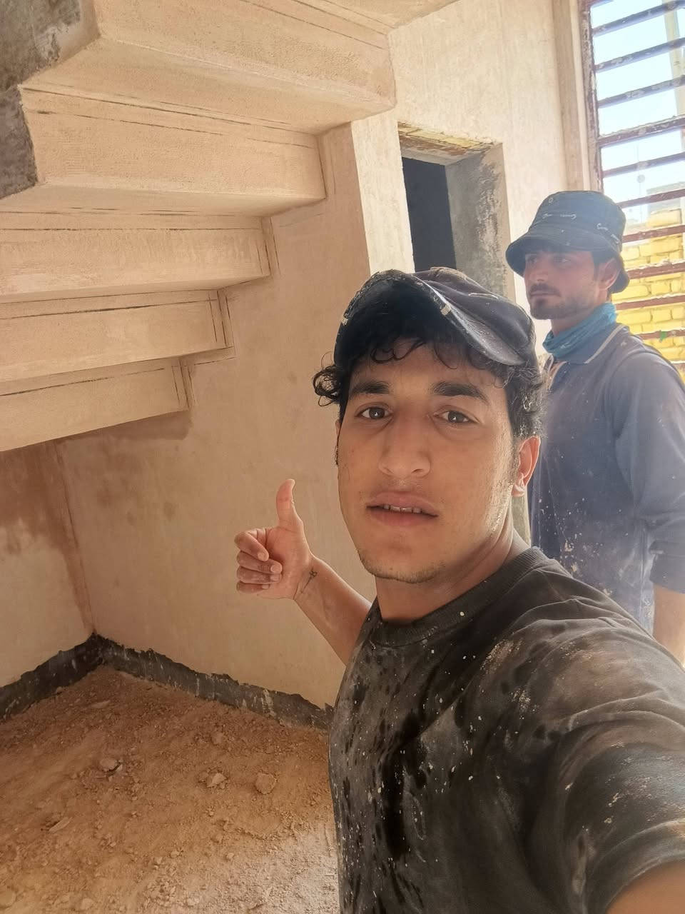 السلام عليكم لباخ درجه اوله عملي سمنت وجص وبورك شرط استلام هندسي 
‏‪***********‬‏
