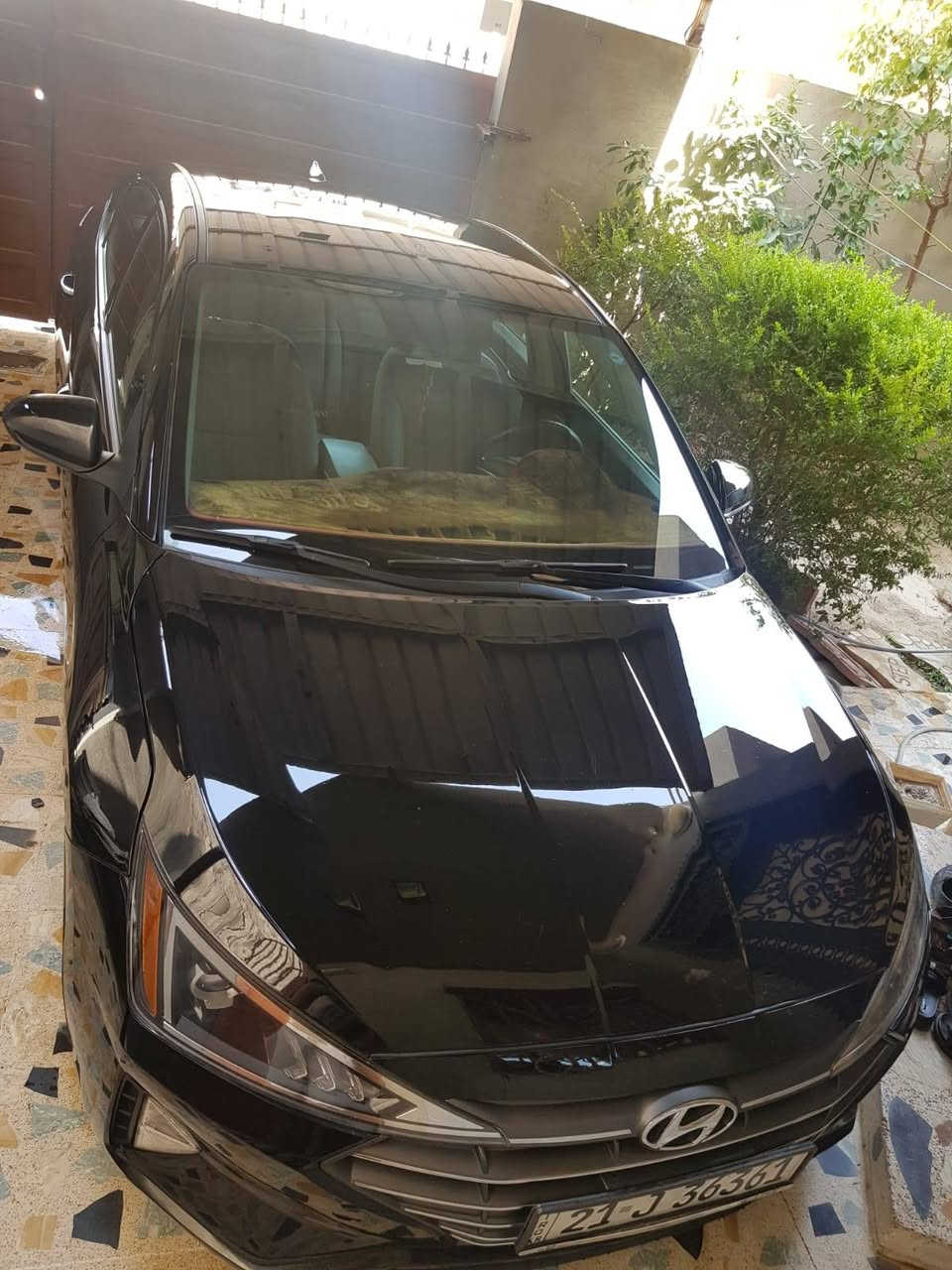 السلام عليكم
النترا مديل ٢٠٢٠
امريكي 
حادثها بارد فقط ابدون #صبغ لأمريكي جامرلغ وشويه من الباب أصبعين 
ويمي صار بيها بين البابين السكن شي قليل
 
السياره جاهزه. 
مكينه. 2000 دوش مكفوله 
كيرها مكفول. 
صدر امامي خلفي جديد. 
تخم ويل كب  
تبريد ثلج ⛄️ 
تدفئه. 
مواصفات نص معروفه 
شاشه بلاد 
كامره بلاد 
رادرات جانبيه. 
تتفئه كشنات. 
حساسات كل الكهربائيات 
وبعد بيها مواصفات.  
السياره بسمي 
رقم جديده هزه جديده 
مكان السياره كركوك 
السعر١٢٦وبيها مجال 
ملاحظه وين ميعجبك تفحص افحص 
***********
صور الحادث الأمريكي مرفقه
كركوك
