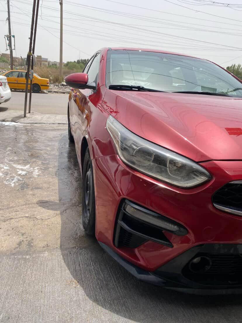 السلام عليكم فورتي 2019 S باسمي سياره لوحة شمالي (كير سي ڤي تي)  وبعد معروفه مواصفاته وسياره وارد امريكي ضربه جنطه بدون دواخل  وشواصي ولكشر مصبوغ حزام عدا القماره جماليه وموجود مقطع موضح بيه صبغ وسونار بل فديو مكان سياره بغداد الغزالية السعر 103 وبيه مجال بسيط 
رقم ***********
