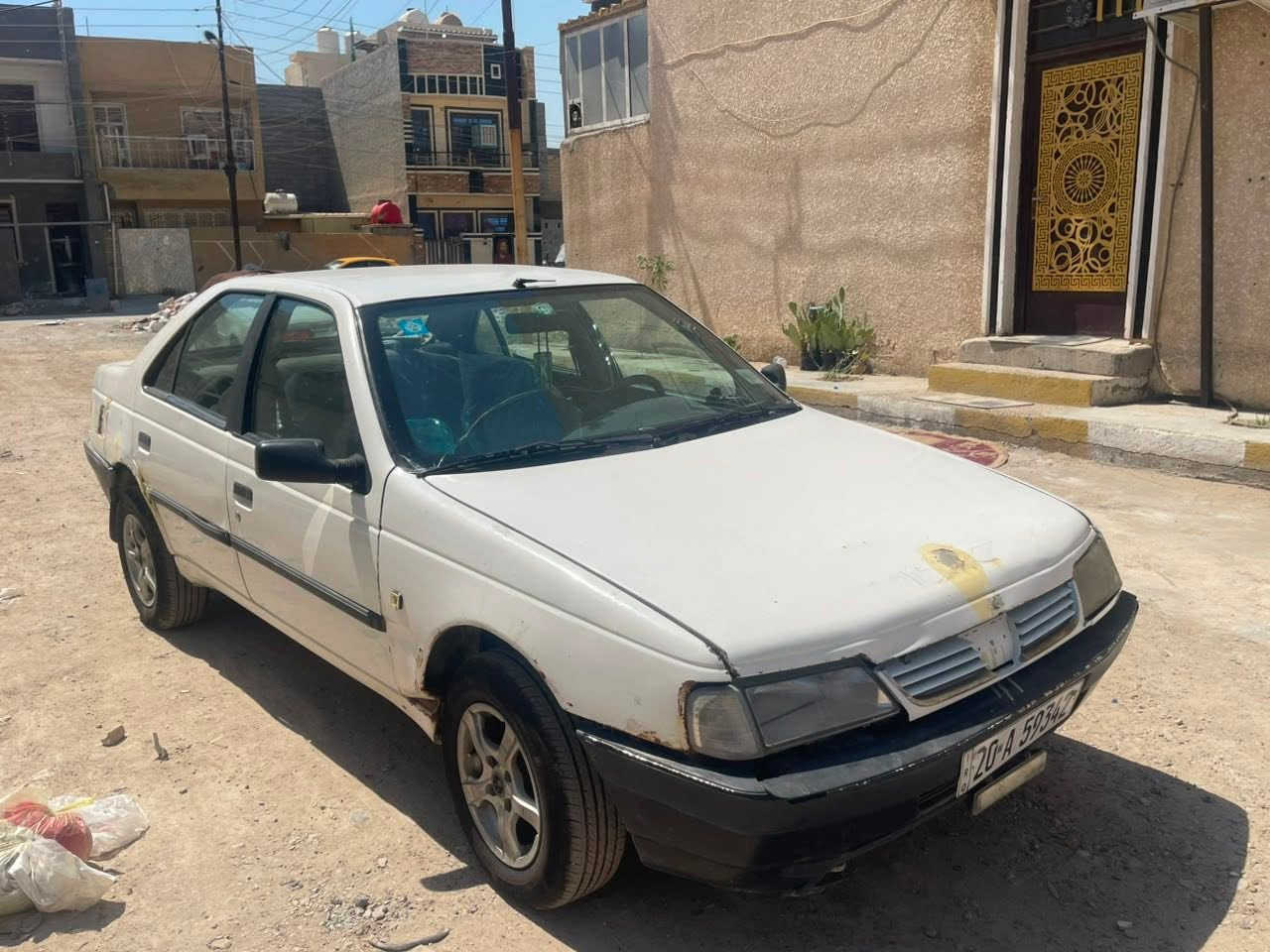 سلام عليكم بيجو روئ ٢٠٠٩ السياره نضيفه  مكينه كير تخم تاير رقم جديد رقمهة ديالى السعر ٢٢  اي استفسار اتصل ***********
