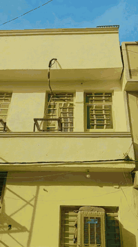 أني اعمل ترميم بيوت وتفليش ورفع الأنقاض وتفليش ارضيات وجدران وخلفة تطب...