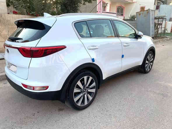 للبيع سبورتج 16 شكل 2017 خليجي رقم بغداد انكليزي سنوية وهزة جديد تحويل ثاني يوم مكفولة كفالة عامة من صبغ والتكحيل بيها فقط بارد قليل على كد كف الايد محرك 2000 دوش المرغوب داخل لون حمصي كشنات جلد تدفئة وتبريد كشنات أمامي وخلفيات اشاير بالمري مري شفط حساسات امامية وخلفية ثلاث وضعيات للقيادة  ( اوتو سبورت ايكو ) ويلكب ١٩ تخم تاير جديد شادة صدر امامي وخلفي جديد السيارة كلشي متذب عليها سستم صوت JBL تبريد قطعتين سويجات ثنين وياها سونار مرفق السعر 173 وبيها مجال للأستفسار *********** , بغداد
