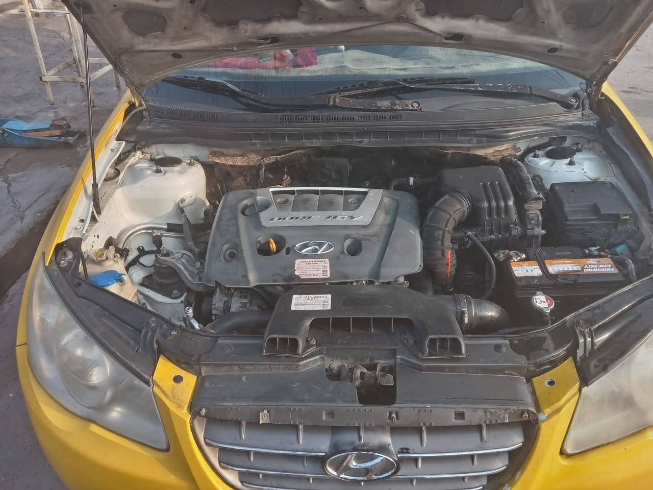 افانتي 2007 فول مواصفات بلا سلايت  ..مكينة  16دكشن عالي .طخم نظيف طخم تاير نظيف ..السيارة رقم ديالى مشروع وطني تحويلك بل موصل ..السيارة  حادثها جاملغ امامي بيها معجون مكانات ..ما بيها ضربة قوية ..السعر 87 وبيها مجال لشراي ..***********
