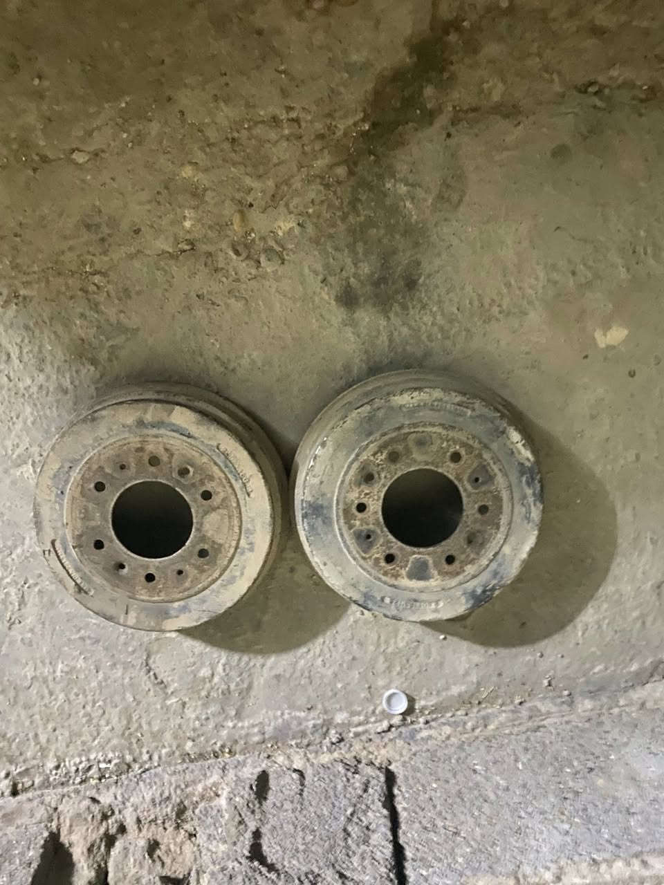 سلام عليكم اكسن مال بريجو كامل هوه وفلنجاته بي بس ونه بل اكسن البيع وشري  ينتصل واني خادم مكاني بغداد شارع تيوتات رقم جهاز ***********
