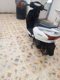 ليدي حديث للبيع هذه رقم اتصل 07703085201