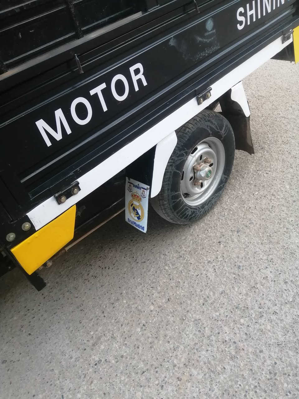 ستوته للبيع من ديالى موديل 23 رقم الهاتف ***********
