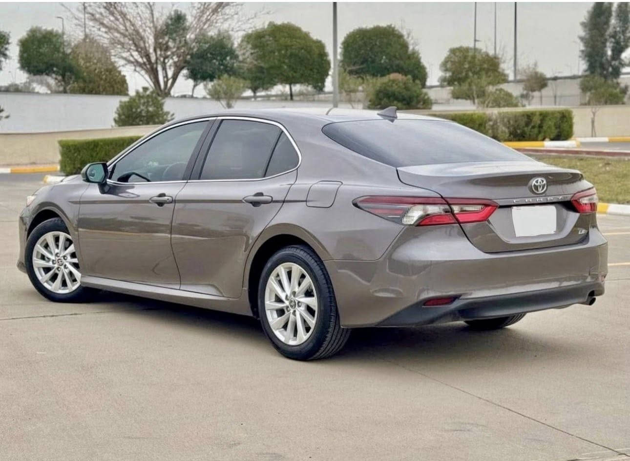 السلام عليكم ورحمه الله وبركاته
تويوتا كامري 

2023 LE 

وارد امريكي بدون قطرة صبغ حتى الدعاميات كفالة 

فقط بارد قليل بالباب 

رقم ديالى دولي 

كشن كهرباء 

رادار 

توقف امامي ذاتي 

تحديد مسار 

قيادة ذاتية 

شاشة كبيرة 

كاميرا 

وباقي المواصفات المعروفة 

رقم الشاصي 4T1C11AK8PU744444

السيارة بدون حادث تقرير مياه امطار للدوسة شغالة كلها 

تعمل وتسير من امريكا كلها بلاد وماملعوب بيها ابد 

وبدون اي رسالة 

السعر 198$ وبيه مجال بسيط 

الخاص مفتوح

العنوان ديالى بعقوبة

للاستفسار ***********
