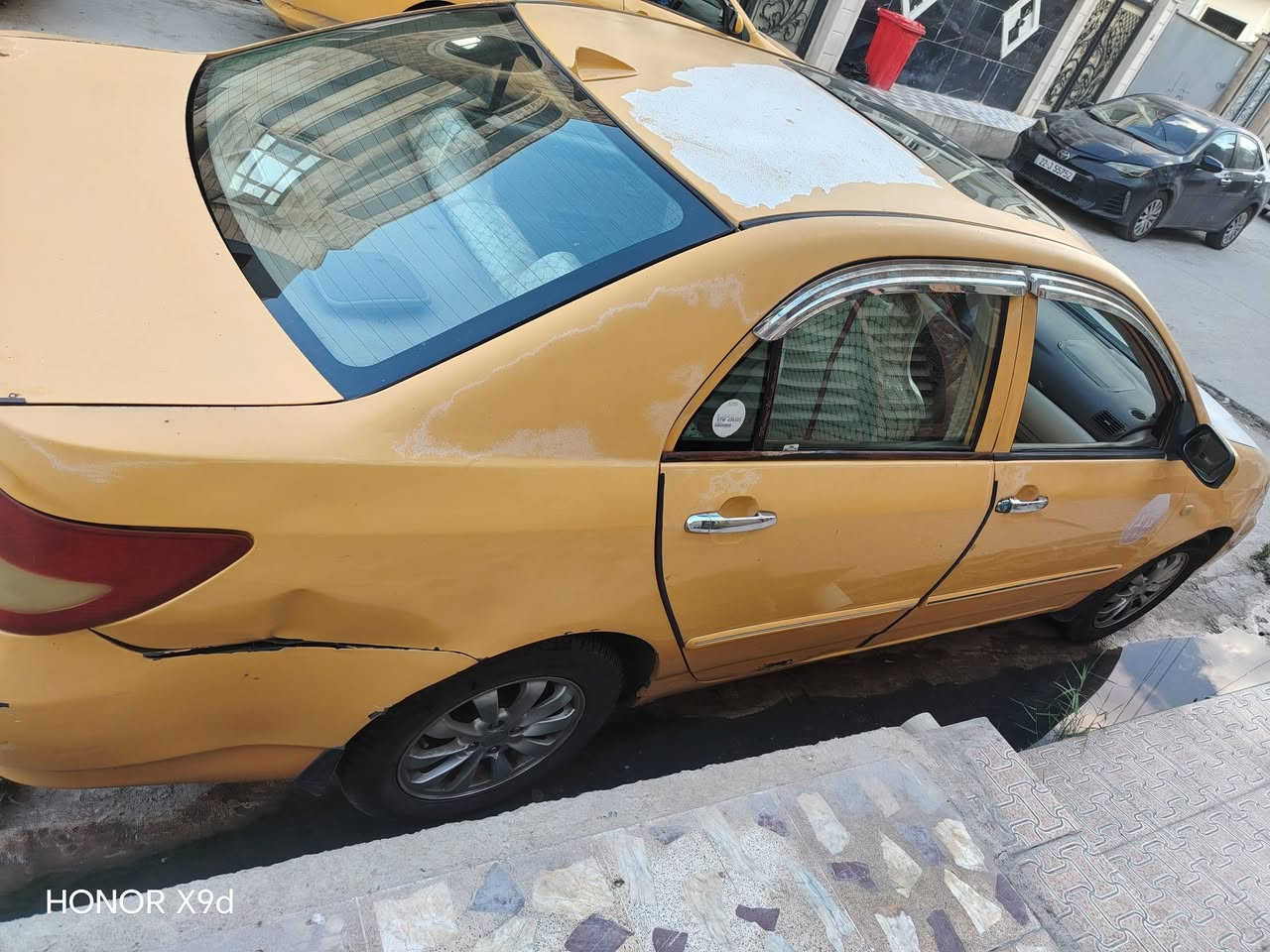 السلام عليكم ...
سيارة BYD F3 للبيع 
رقم بغداد مشروع وطني باسمي
سياره كير ومحرك خير من الله 
بيها شكم قطعه خياس موضحه بالصور
وباقي كدامك تعال شوف بعينك

الموصل حي المزارع
***********
