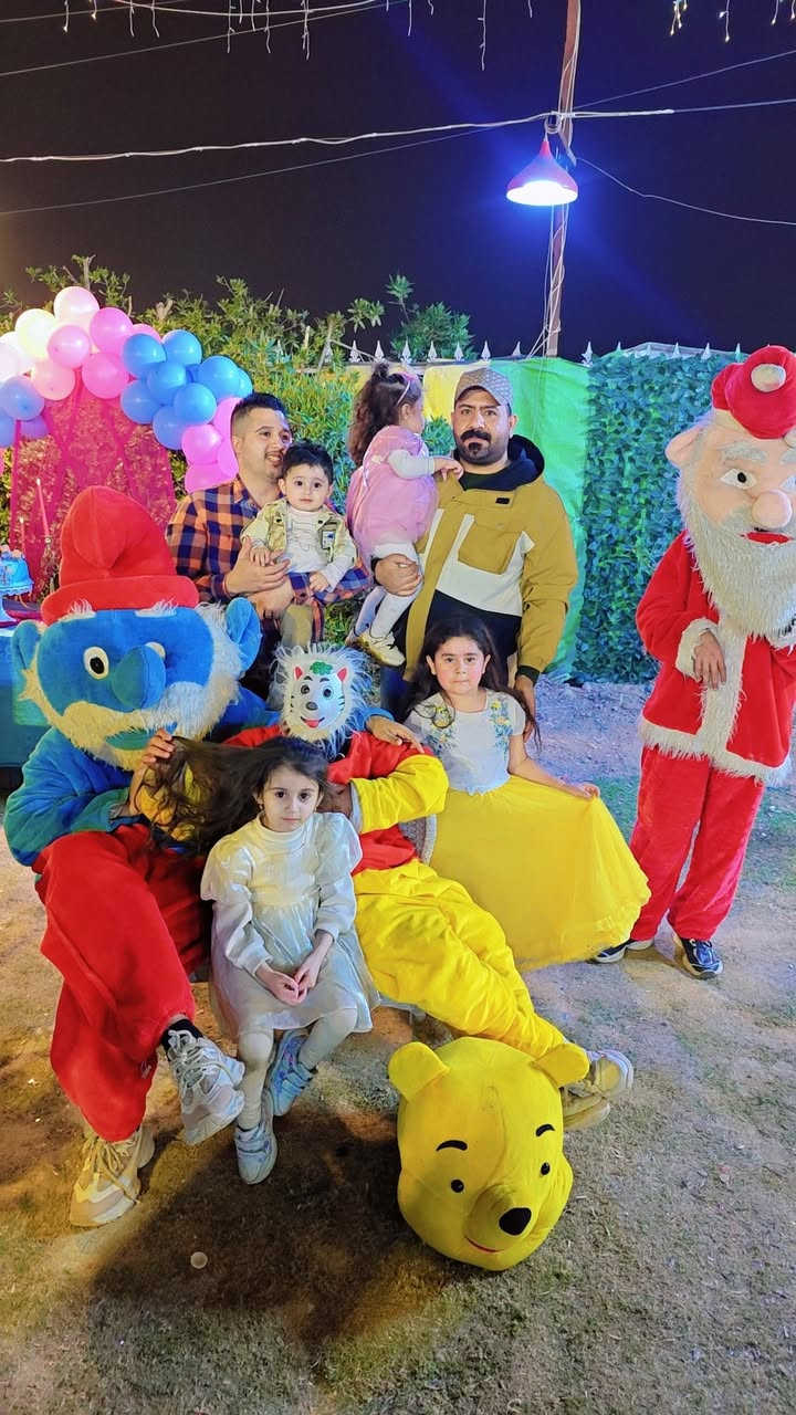 عيد ميلاد روز وحمودي في متنزه نيو دي العائلي في الدورة
سعر الحجز والتزيين كامل ب35 الف مع الدمى ودي جي وتصوير للحجز ***********
💥عنوان متنزه نيو دي العائلي  💥
بغداد الدورة مدخل حي اسيا من سريع الدورة نهاية شارع جامع حاتم السعدون على اليسار مجاور مدرسة الوهاب ومدرسة السراج💯
#متنزه_نيو_دي_العائلي
#بغداد_الدورة
#نمبر_ون
