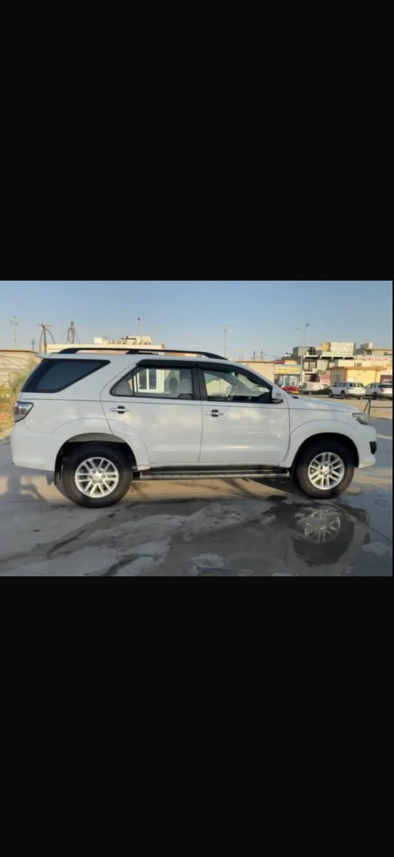 للبيع تويوتا فورجنر 2014 رقم أربيل
ماشية 93 الف كيلو حقيقي 
محرك V6. 4.0 دفع رباعي 
شبر بارد بباب السائق فقط 
محرك كير شرط الفحص 
رقم سنوية هزه كله جديد باسمي 
مكانها موصل 
***********

