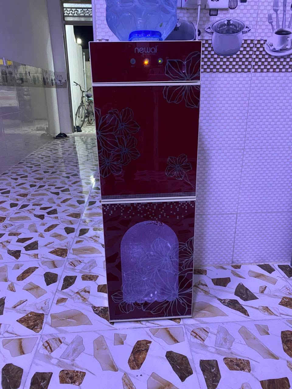 براد للبيع شغال حار بارد ثلاجه كل عيب مابي ب شرط الامصلح ولاشي نوعيه نوال ارقه نوعيه سعره ٦٥وبي مجال بسيط لتواصل والستفسار ***********
