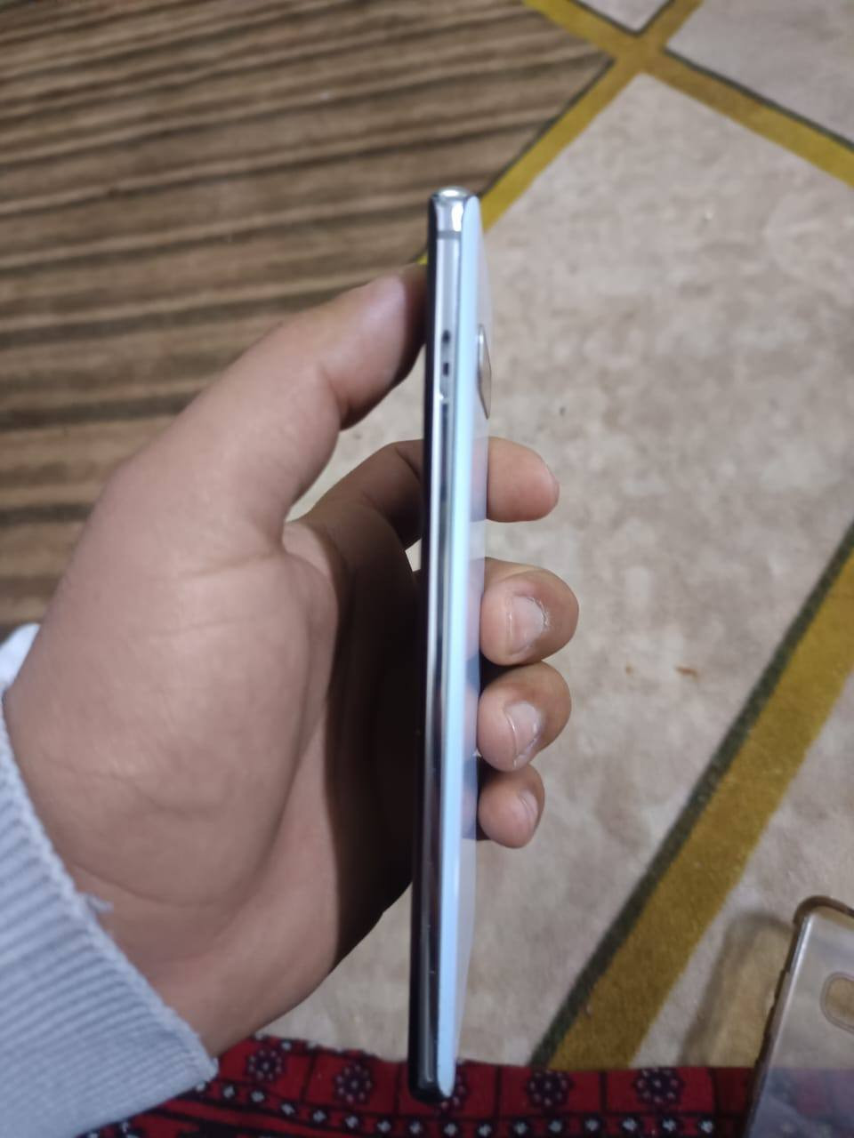 سلام عليكم 
سامسونك اس عشره  جهاز نضيف كلشي ماعيز فقط دكمه التشغيل ضاعت للعلم هي مغناطيس يعني تكدر تاخذ وحده تفصيخ لامفتوح ولا بدل شي بي هاذا الفطر بالضهر صغير أو مامثر للبيع او مراوس بايفون ***********
