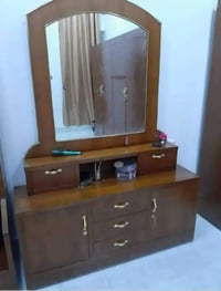 ميز تواليت • صاج عراقي • نظيف