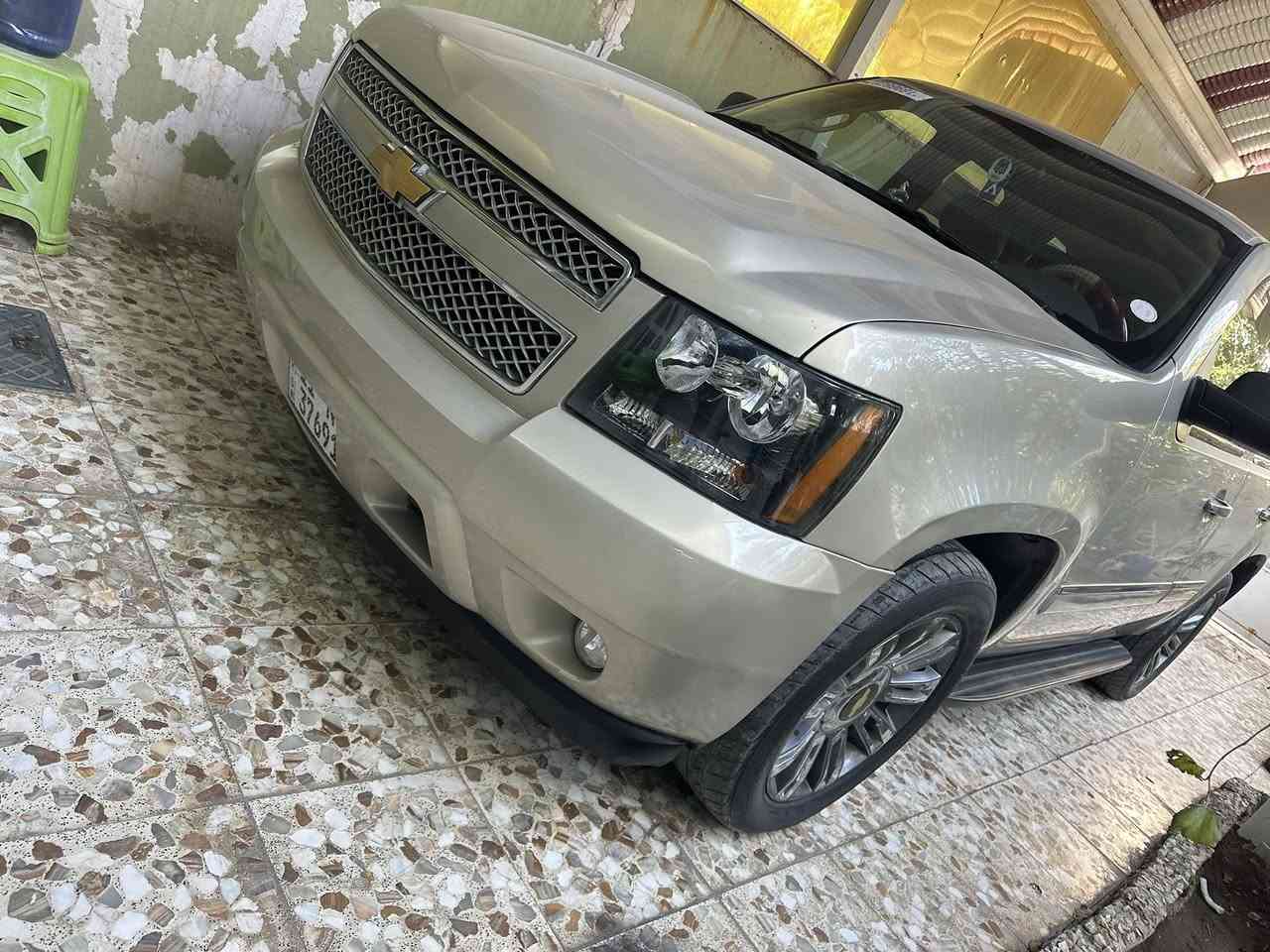 سياره تاهو 2012 LTZ فول مواصفات بيها ثلاث قطع صبغ خليجي السياره رقم بغداد بأسمي والسعر ع الخاص وهذا رقمي ***********
