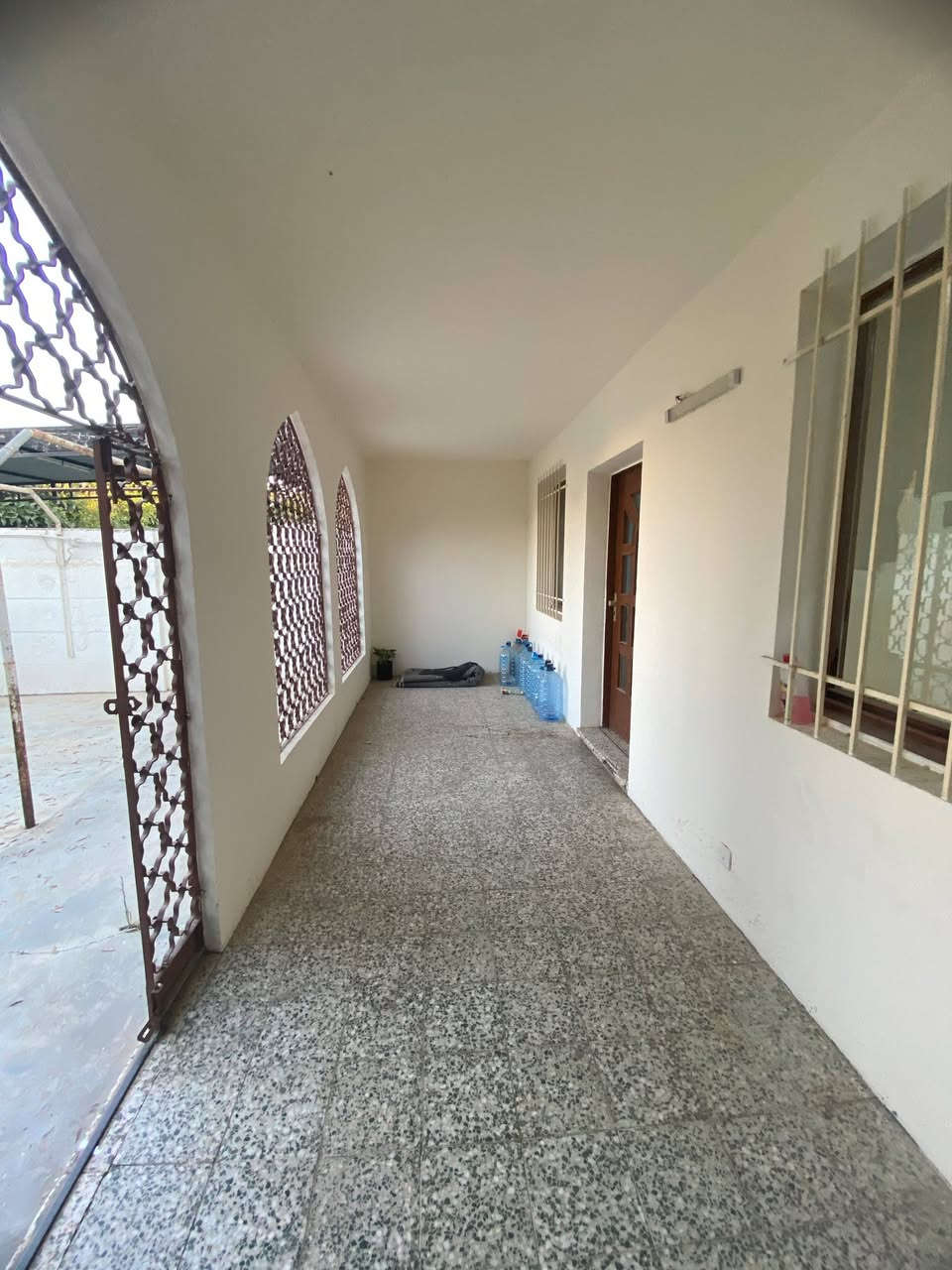 بيت ٤٠٠ متر للبيع  طابو صرف موقع مميز جدا على شارع تجاري يقع في دوميز قرب مدرسة دجلة واسواق الوسام
٣ غرف نوم وملحقاتها
*********** واتساب تليكرام اتصال
*********** واتساب تليكرام اتصال
*********** واتساب تليكرام اتصال
