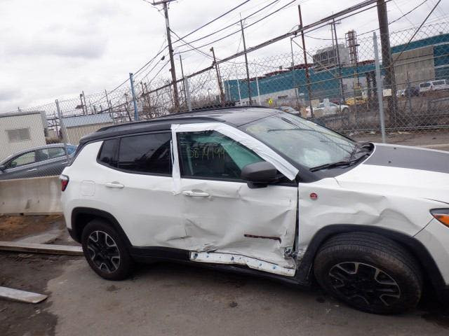 السلام عليكم. 
جيب كومباس 2020 رقم بغداد 
تريل هوك اي استفسار الاتصال ***********
باب مبل وجاملغ  نفس الون
