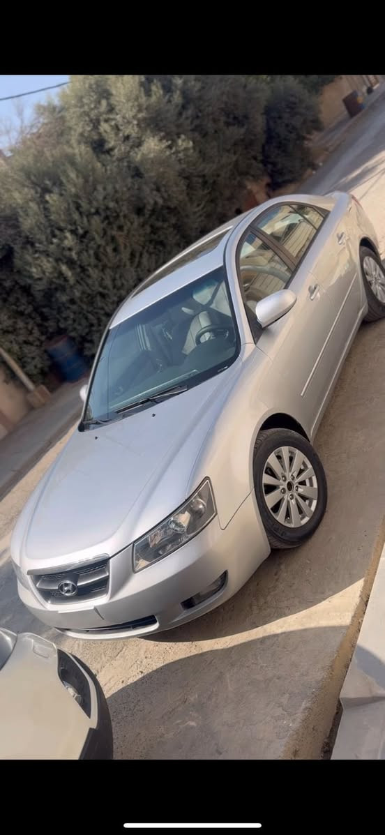 السلام عليكم
سونتا موديل 2008
بدون ضرار بيها اماكن بارد 
رقم دهوك القديم 
السعر 110
التصال ***********
