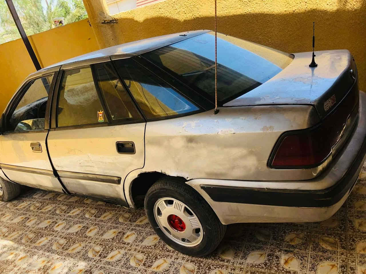 السلام عليكم
للبيع ابو مراوس بسيارة حسب القناعة 
اسبرو موديل 1996 سنوية جديدة 2031 رقم جديد دولي 
محرك وكير خير من الله سياره بلادية  كهربائيات كلها شغالة  دبل اشاره لايت عالي ناصي كلها شغالة  بسمي تحويل ثاني يوم تخم تايرات انضاف بيها بس خياسات بلهلالات ما يكلفن 125 الف 
السعر /21 وبيها مجال للطيبين 
المكان/ ديالى / الخالص
*********** وبي واتساب
