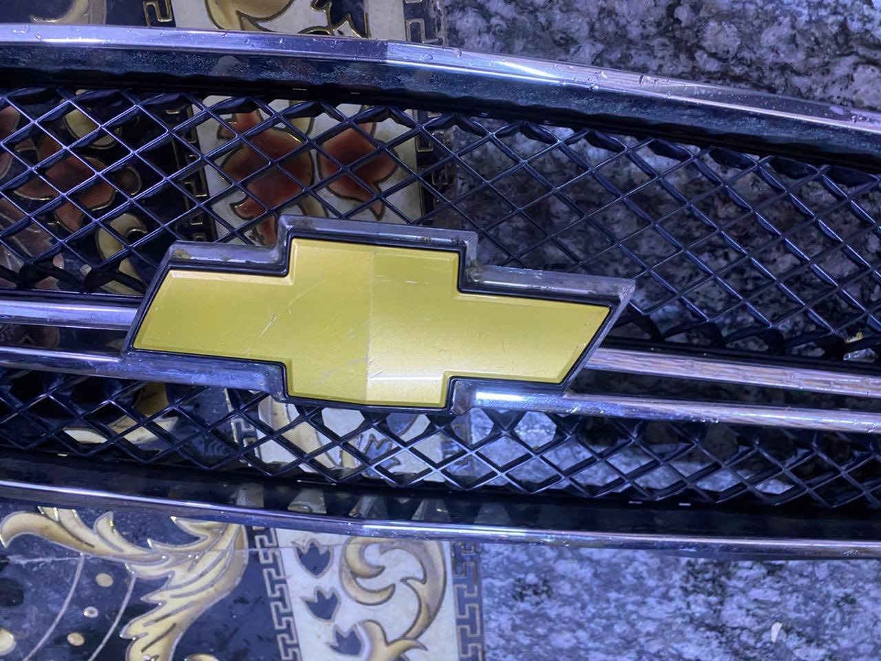 سلام عليكم شباك تاهو شوفر للبيع كلش جديد شرط الاصلي يرهم مديل 2007 لحد 2014 السعر 100وبي مجال ***********
