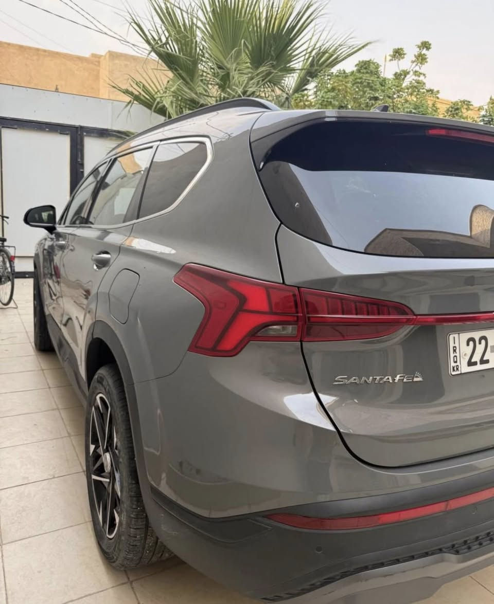 ‎ هونداي سنتافيا 2022 وارد كندي
‎المواصفات : بl/ بصمة / تشغيل عن بعد / جلد / تدفئة كشنات / بردات / كراس كهرباء / محرك 2.5تيربو /  / شاحن وايرليس / اطفاء ذاتي / حساسات / اوتو هولد / مانع انحدار / رادار امامي / رادار جانبي / تبريد قطعتين تبريد / فول تحكم ستيرن / اشاير مري /  /لايت LED / بلوجكتر LED / LED خلفي / هواي مواصفات بيه / حساسات /
ضرر فقط جاملغ جهة السايق 
سياره كامله وجاهزه ونضيفه 
رقم اربيل با اسمي تريد وكاله تريد مداور 
السعر 185
مكاني ناصريه شطره 
***********
