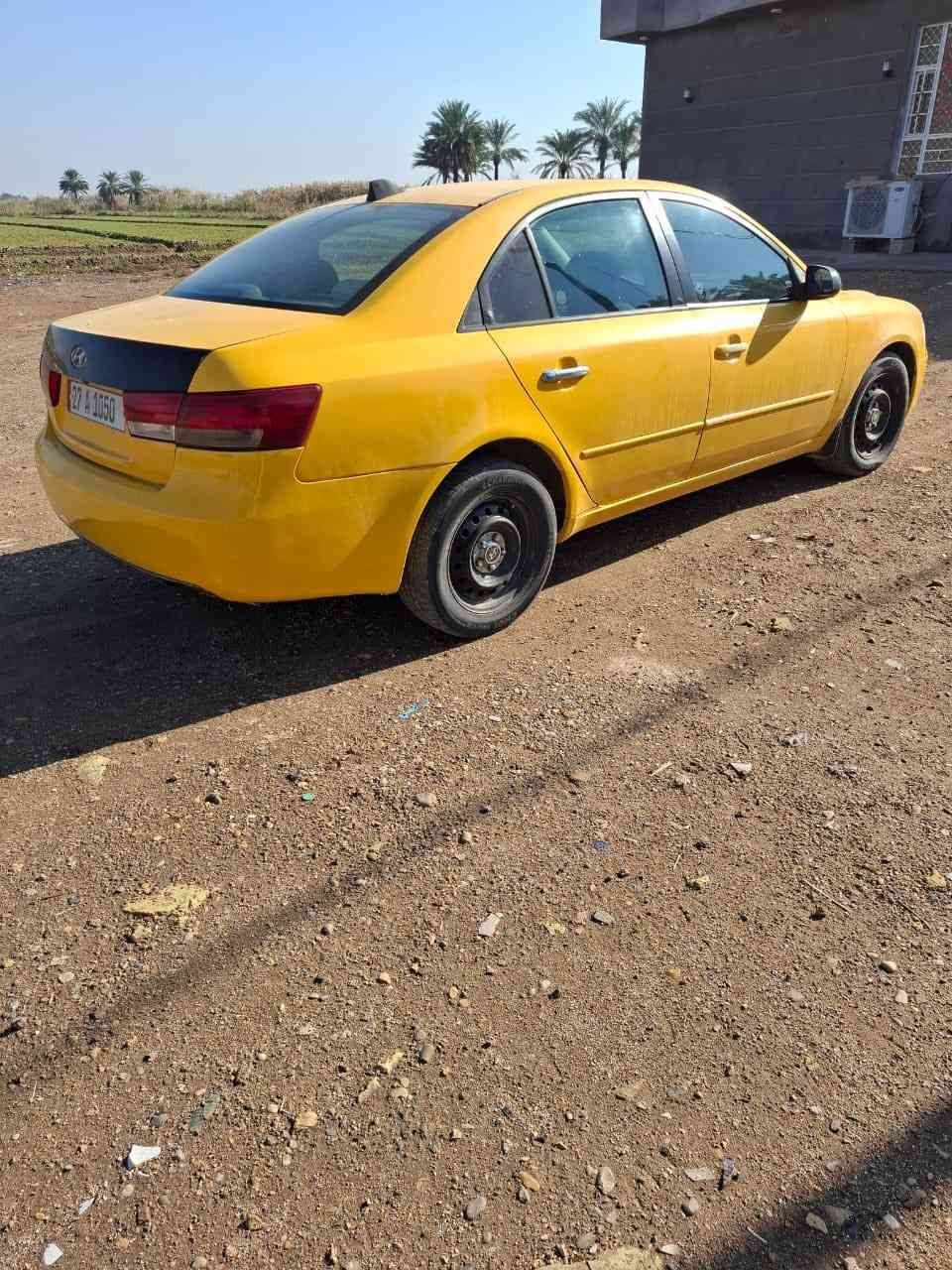 السلام عليكم
عجله للبيع نوع سوناته
رقم 17
 الون اصفر
موديل ٢٠٠٨
مكينه كير
حداديه جديدة
مكينه. ٦
العنوان 
واسط الدبوني
رقم الهاتف

***********
