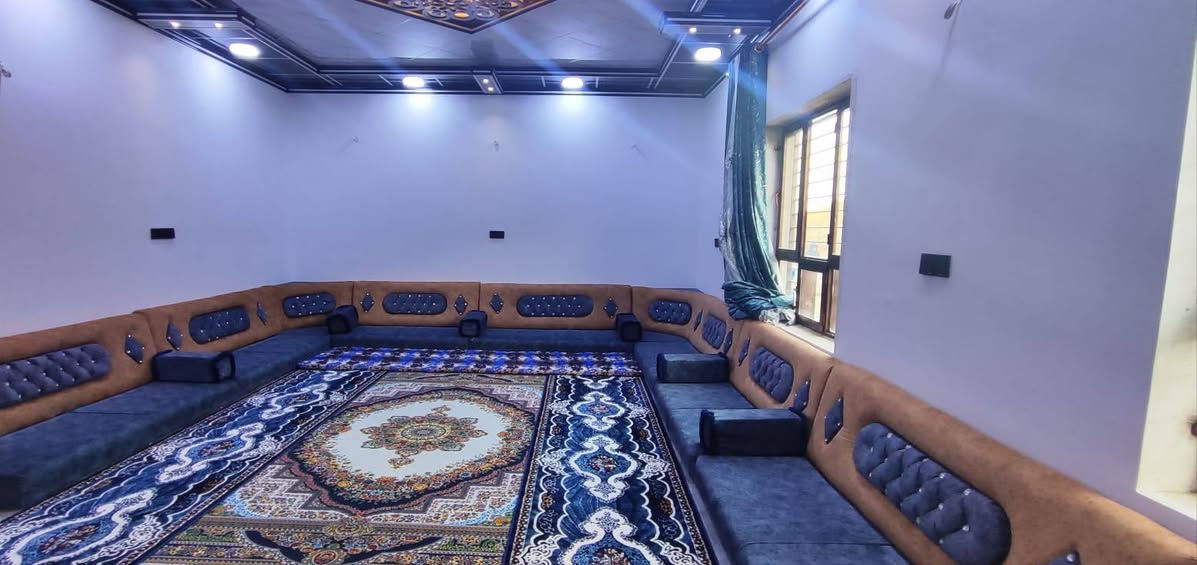 جلسة عربية مستخدم قياس 14 متر كما موضح بالصور
#مكلف_بالنشر

رقم الهاتف ‏‪***********‬‏
