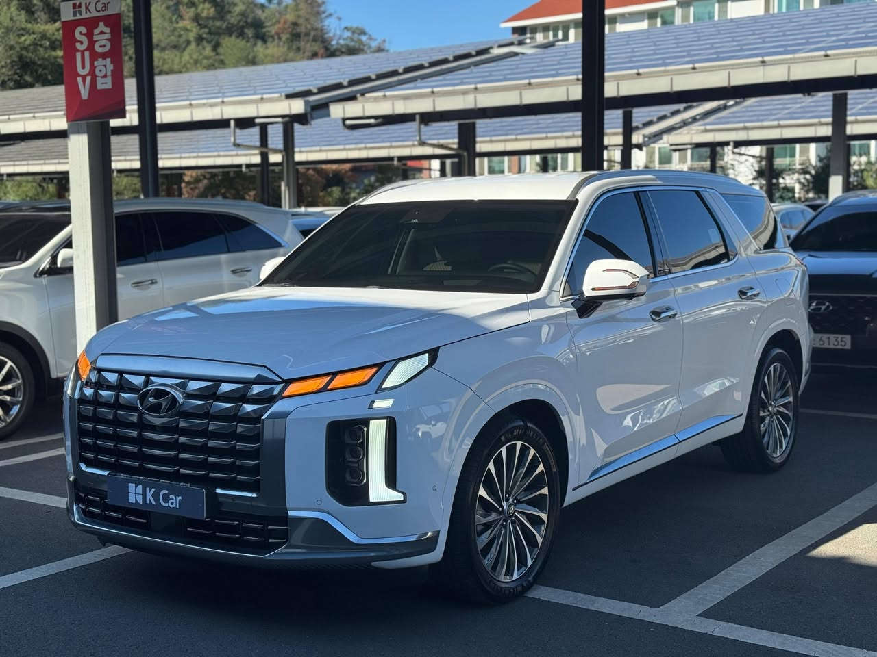 السلام عليكم
باليسايد موديل 2024  وراد كوري كفالة عامه 
لون ابيض كلكرافي
فول مواصفات عدا البانوراما 
الموصفات .
دادا شو . كامرات 360. كامرة تسجيل . حساسات خلفي امامي 
دخول ذكي . اوتو هولد . رادار خلفي امامي . كشن تدفئة تبريد . مرايات نقطة العمياء. شفط . تحكم كشن كهرباء خزن ميموري
تشغيل عن بعد . تحريك ريمونت. قيادة ذاتية على الخط 
تحكم ستيرن جهتين . كشن منفصل . شاحن لاسلكي . مساج كشن . ممشاة 7000. دخول شهر 12 
مرقم قادسية.  شهداء 
العنوان الديوانية مركز .للاستفسار . ***********
