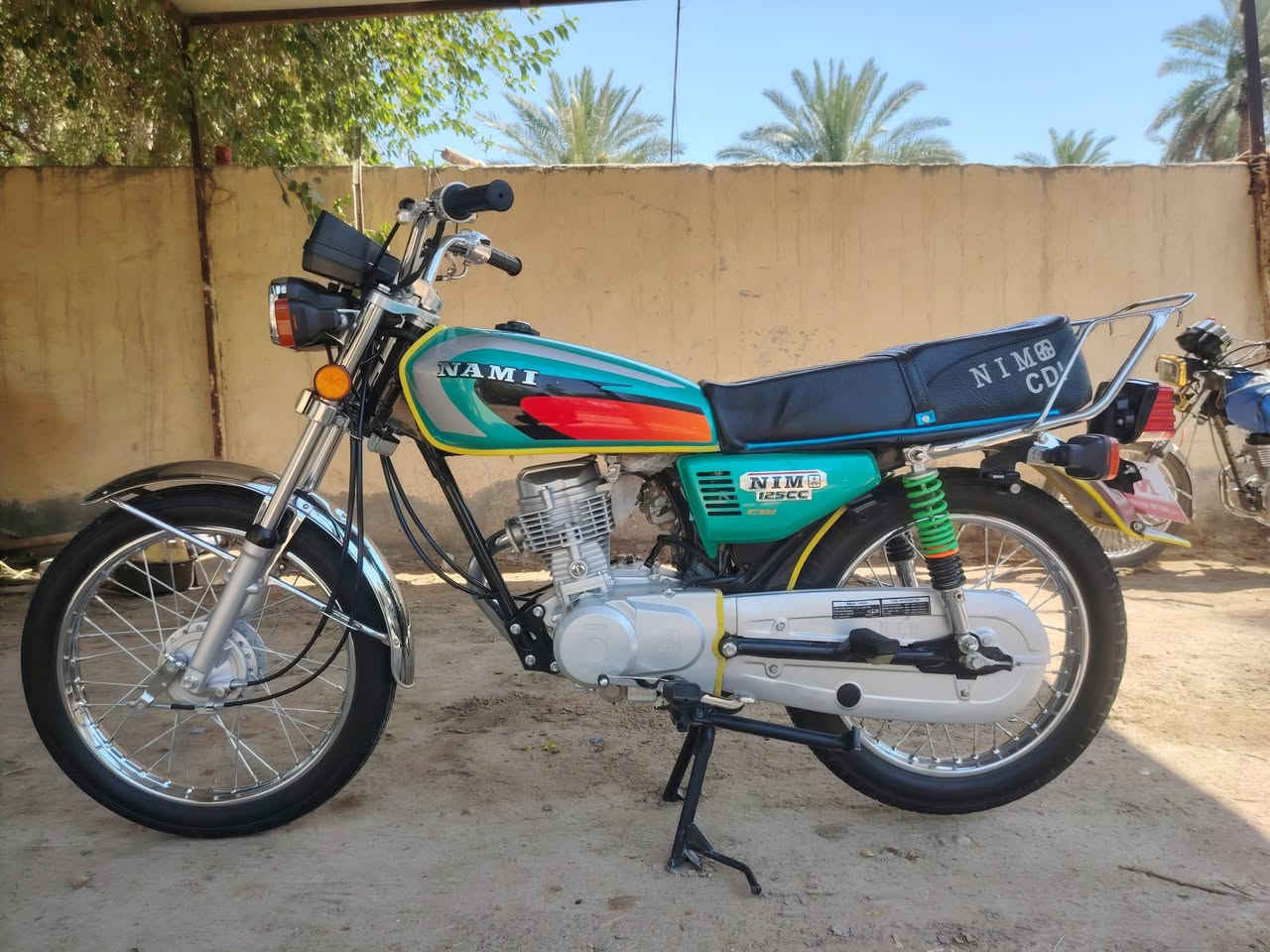 سلام عليكم نامه 3 أحرف موديل 26 زيره وراق كامله انظف من صوره مكاني حله عوفي رقمي *********** وتساب خاص سعر 750 بيه مجال حك جيه
